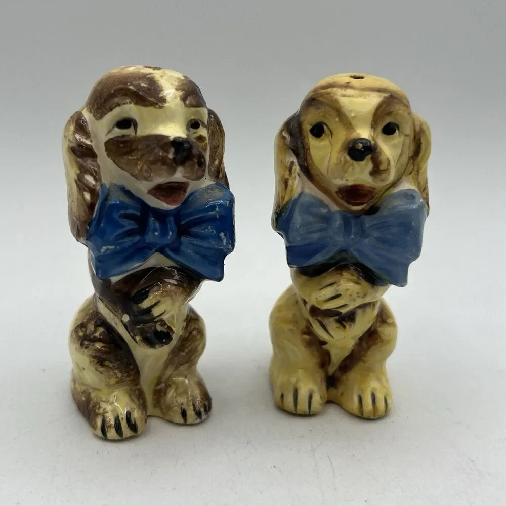 Vintage Kitsch Sitting Puppy Dogs Blue Bows Salt Pepper Shakes 3